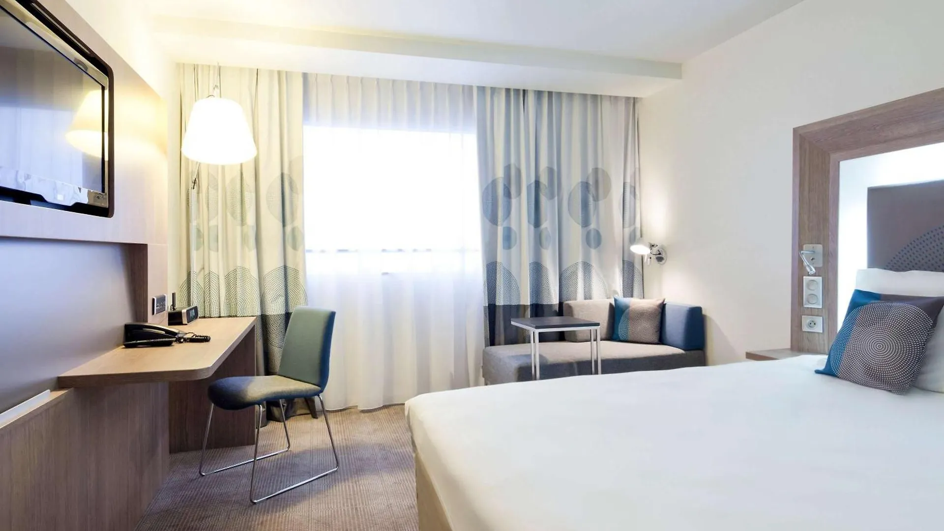 **** Hotel Novotel Warszawa Centrum Polsko